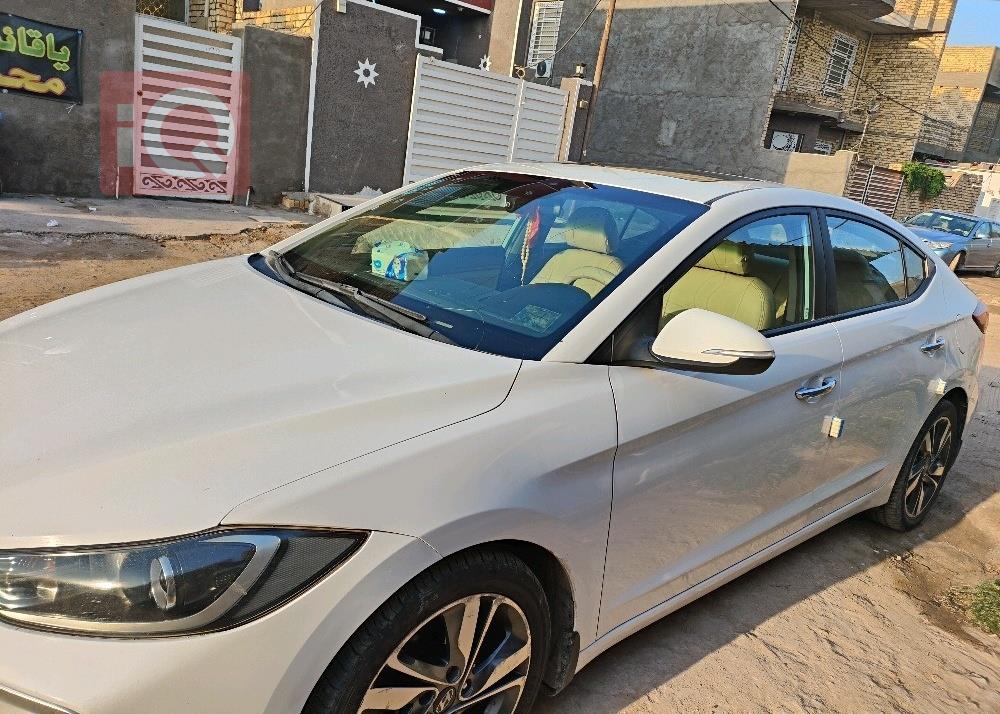 هيونداي النترا